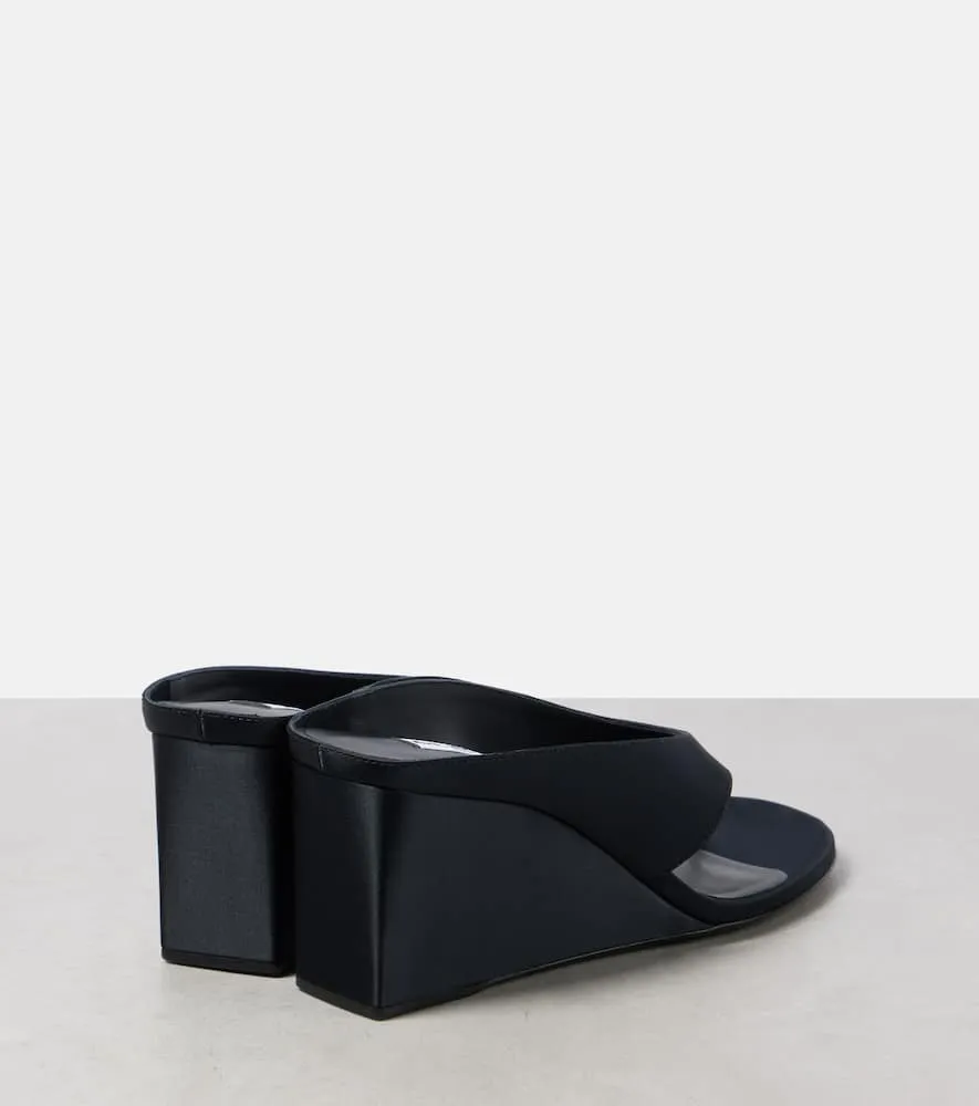 Alaia Cube 75 satin wedge thong sandals