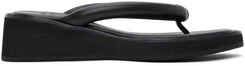 AMOMENTO Black Padded Strap Flip Flops