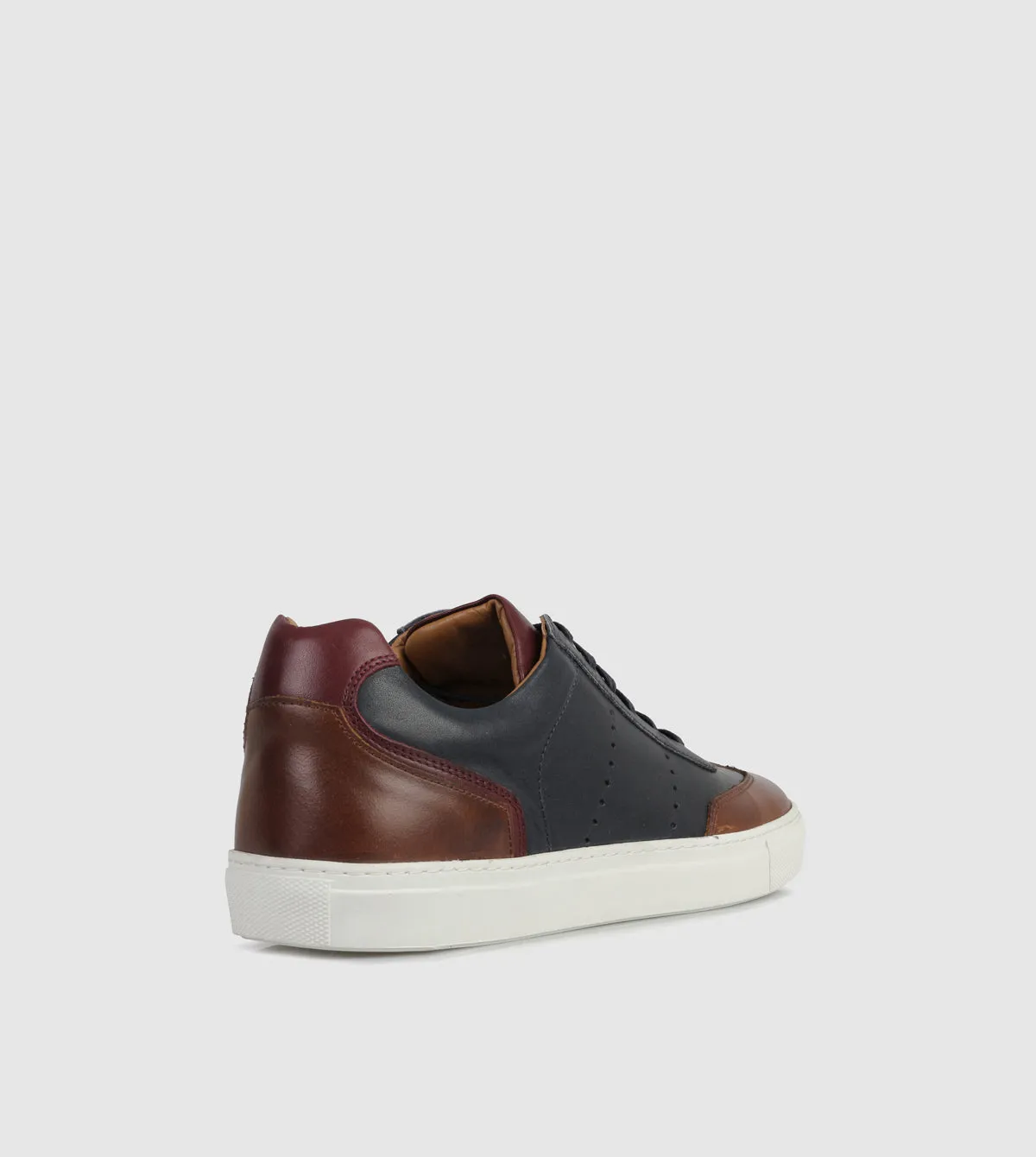 Colter Low Top sneakers by Brando
