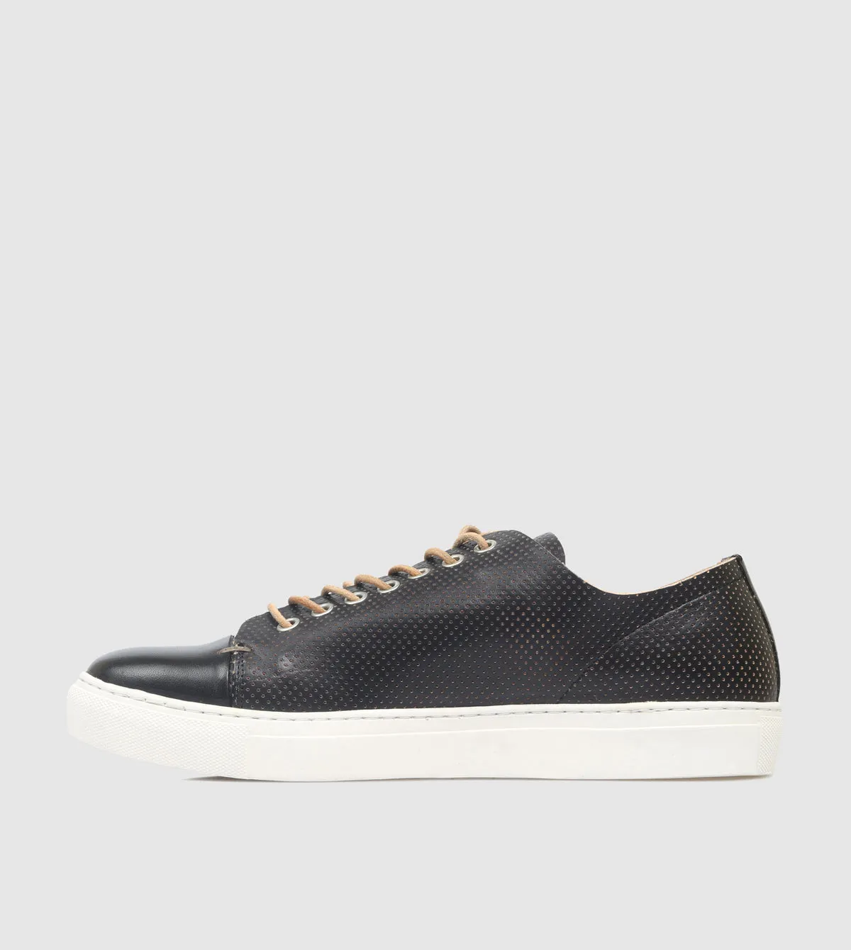 Eagan Low Top sneakers by Brando