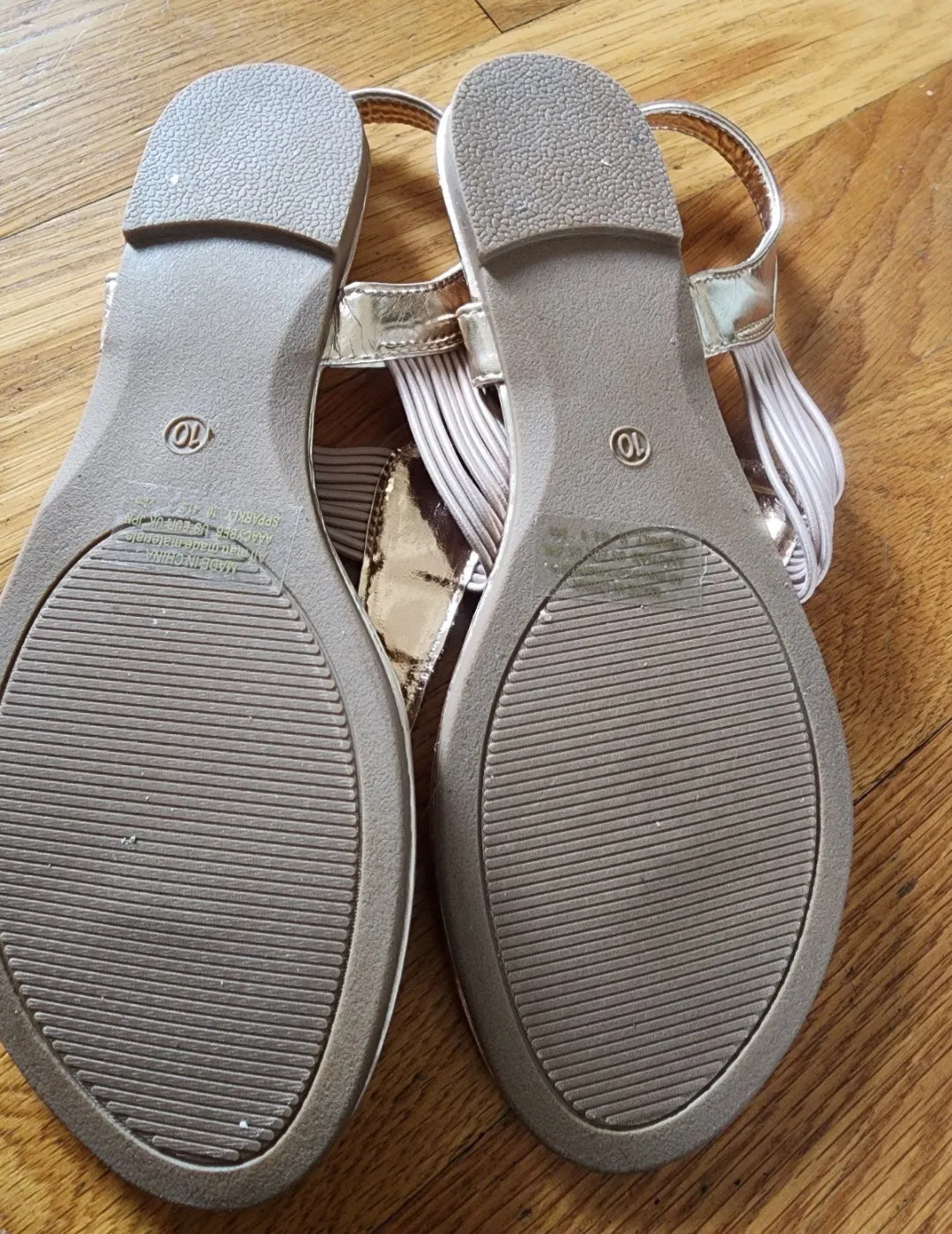 Glamerous Rose Gold Glitter Thong Sandals fits size 9.5