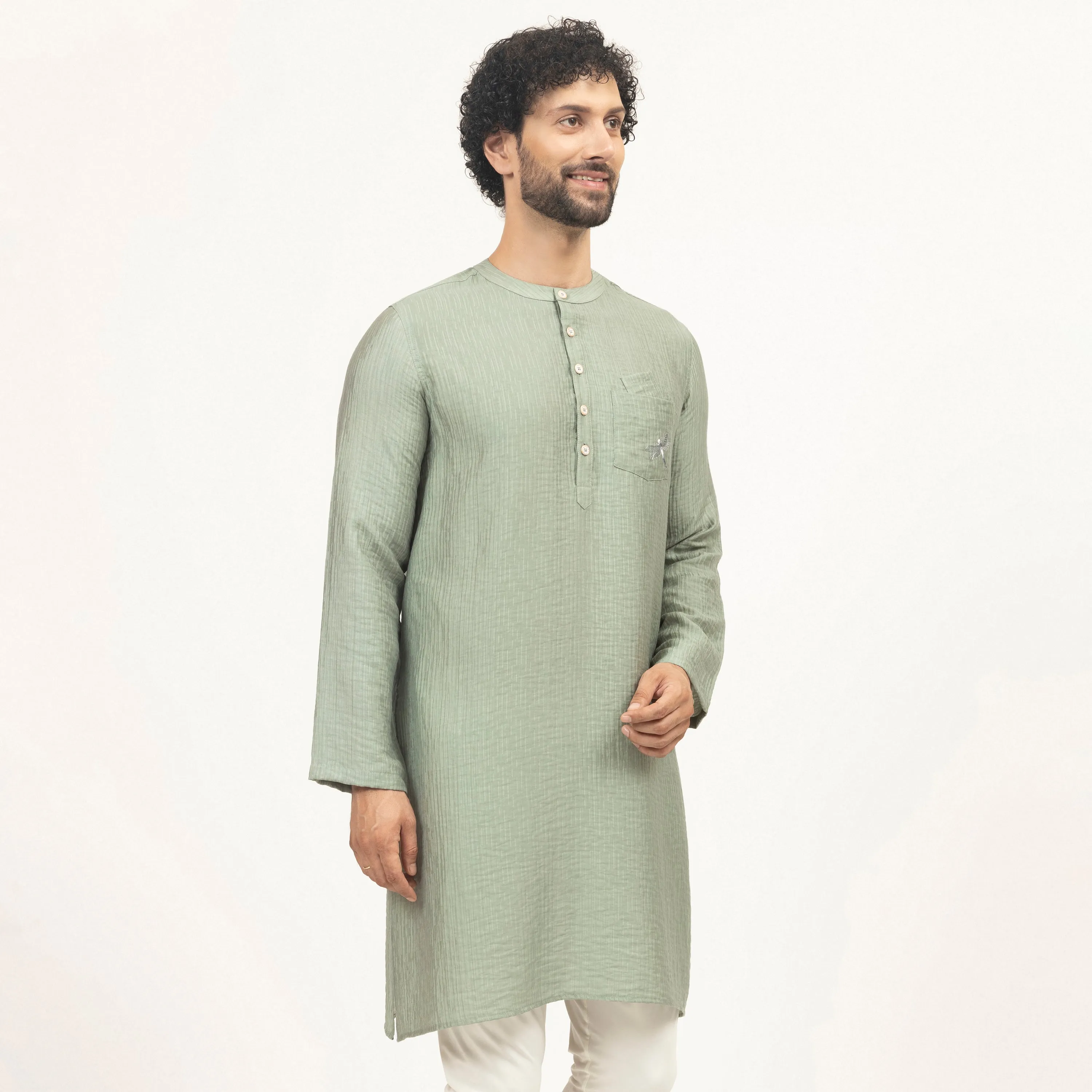 Green Double Gauze Kurta With Dragonfly Embroidery