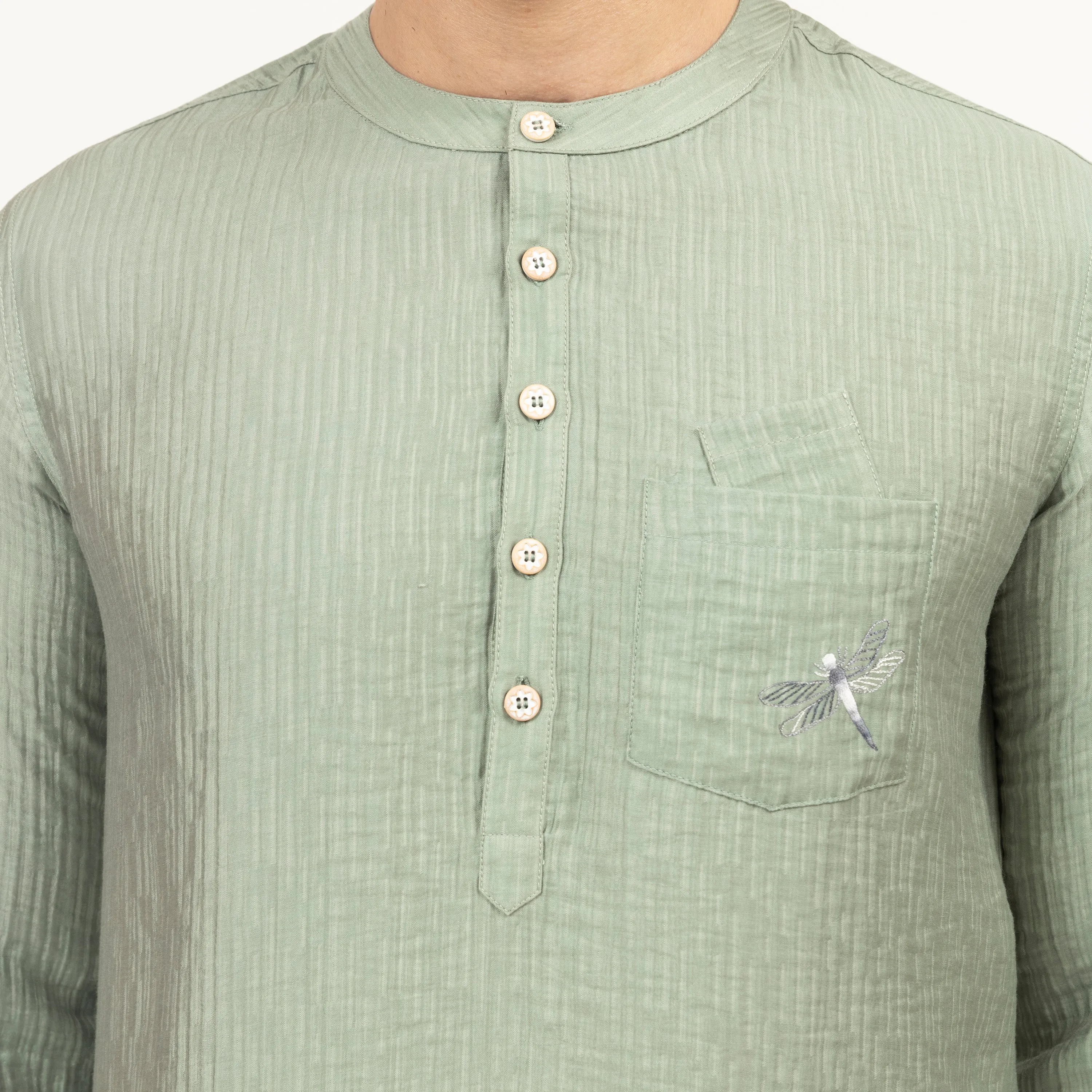 Green Double Gauze Kurta With Dragonfly Embroidery