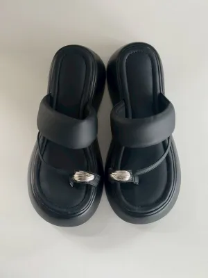 metal  motif thong sandals/2color