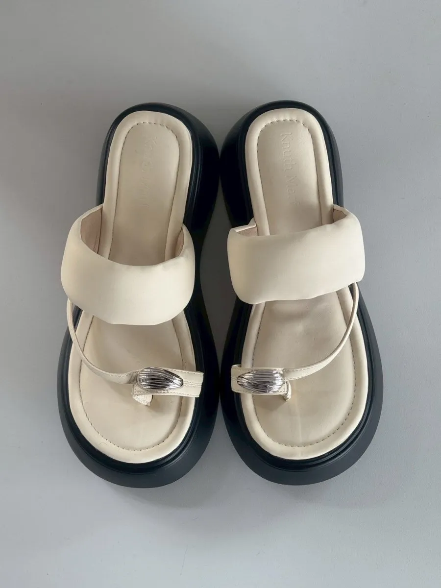 metal  motif thong sandals/2color