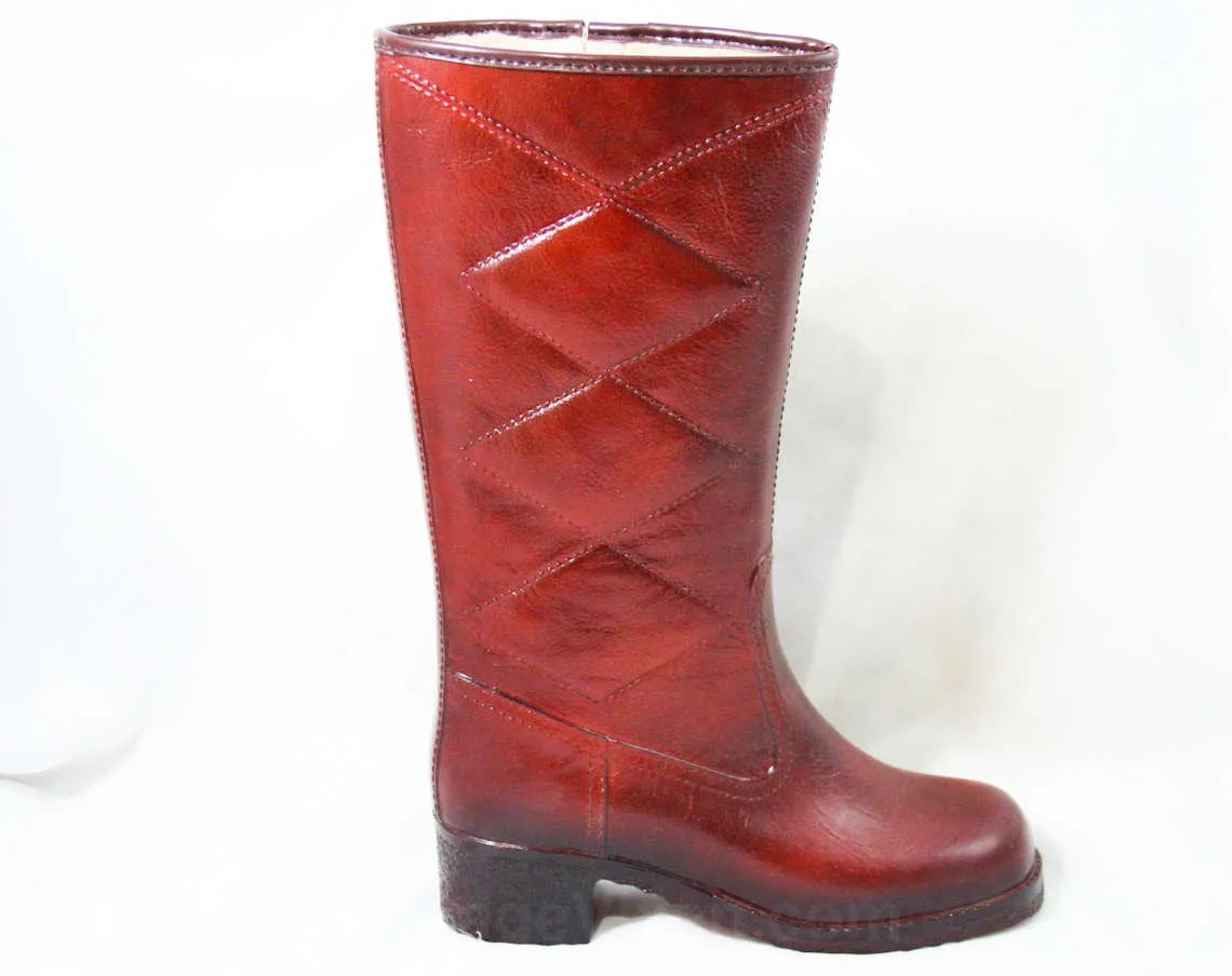 Size 5 Mod 60s Boots - Burnt Orange Waterproof Vinyl - 1960s Street Style - Diamond Pattern - Fleece Lined - Unworn - Deadstock - 43151-2