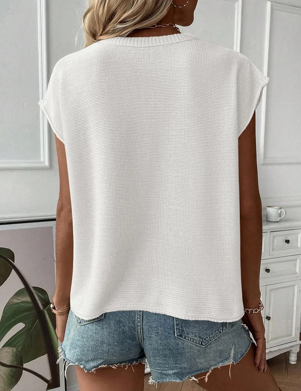 Womens Cap Sleeve Sweater Vest Crew Neck Knit Sleeveless Tank Tops Casual Lightweight Pullover Sweaters